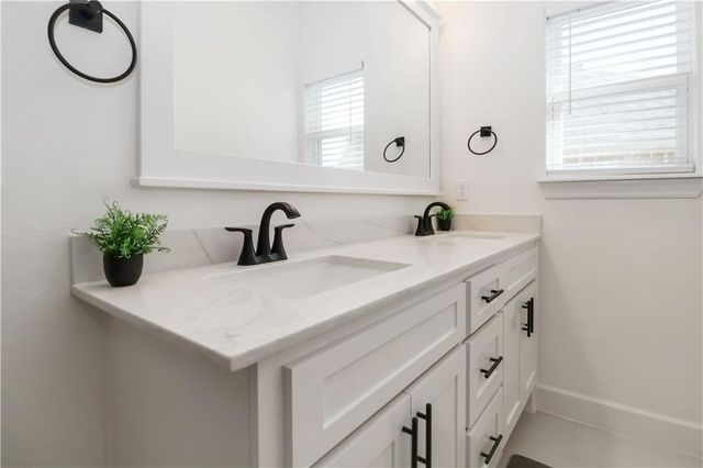 1431 Sessile Oak Way, Bentonville, AR 72713