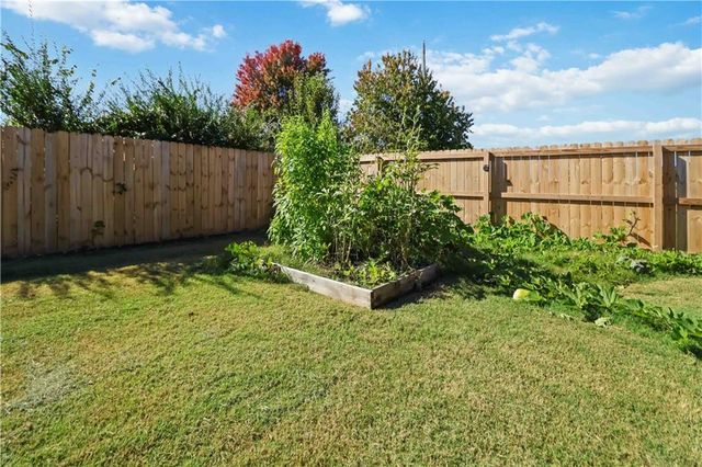 1431 Sessile Oak Way, Bentonville, AR 72713