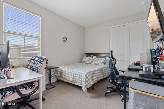 17227 W DESERT SAGE Drive, Goodyear, AZ 85338