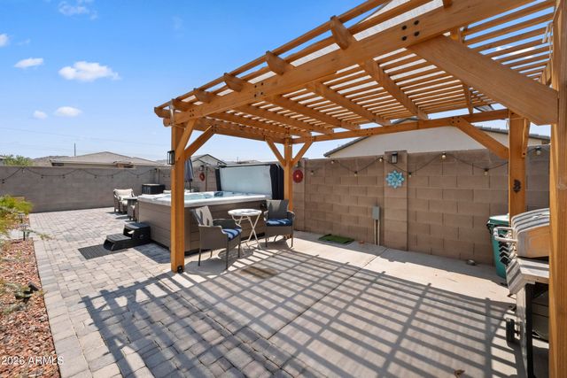 17227 W DESERT SAGE Drive, Goodyear, AZ 85338