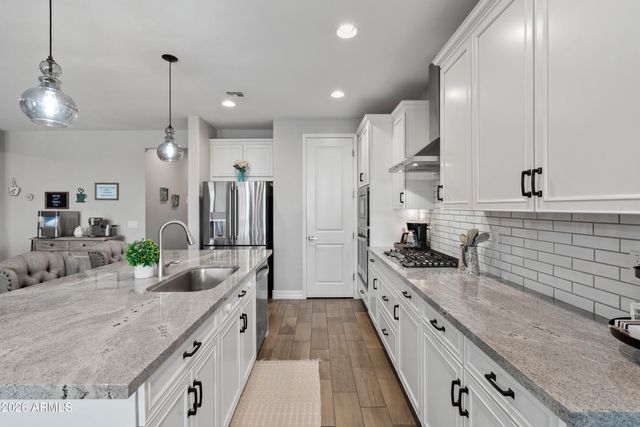17227 W DESERT SAGE Drive, Goodyear, AZ 85338