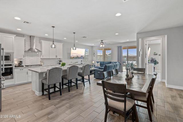 17227 W DESERT SAGE Drive, Goodyear, AZ 85338