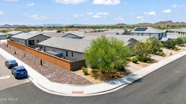 17227 W DESERT SAGE Drive, Goodyear, AZ 85338