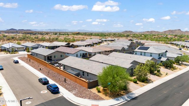 17227 W DESERT SAGE Drive, Goodyear, AZ 85338