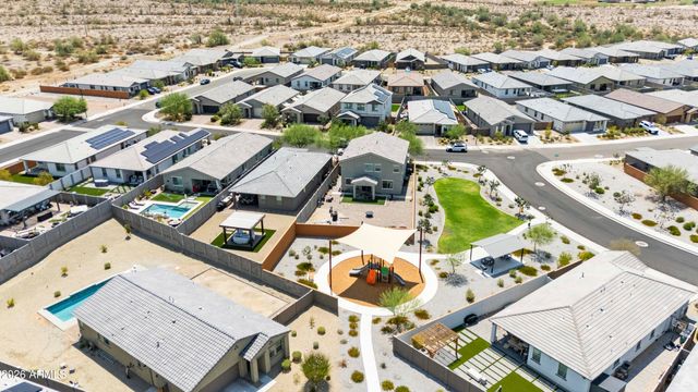 17227 W DESERT SAGE Drive, Goodyear, AZ 85338