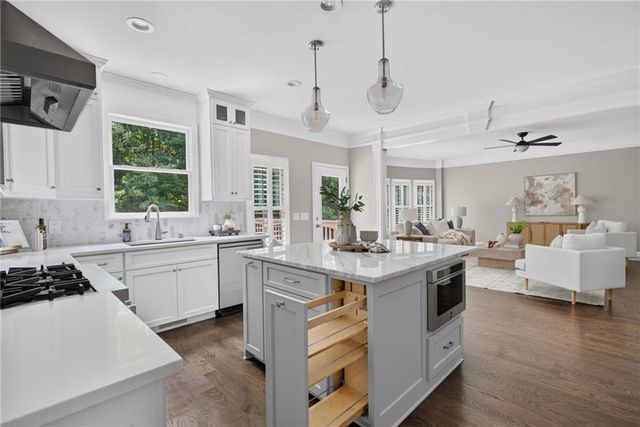 3105 Frazier Walk, Decatur, GA 30033