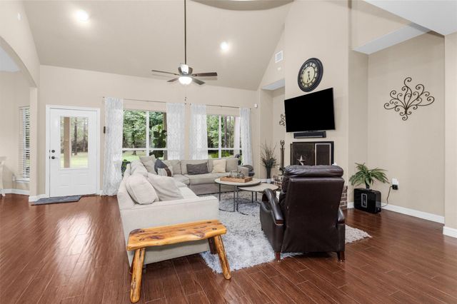 11232 Triple Crown Way, Conroe, TX 77304