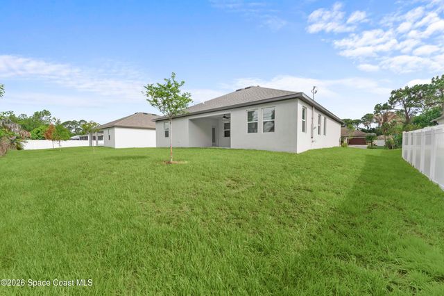 238 Fitchburg Street SW, Palm Bay, FL 32908