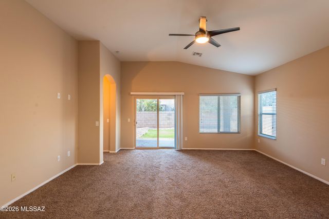 9014 W Rolling Springs Drive, Marana, AZ 85653