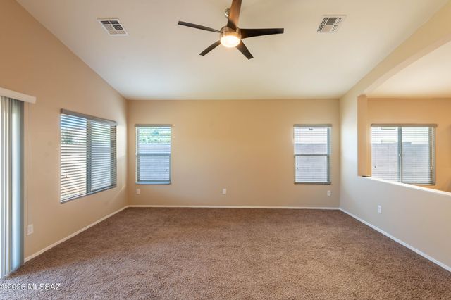 9014 W Rolling Springs Drive, Marana, AZ 85653