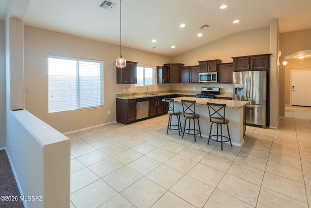 9014 W Rolling Springs Drive, Marana, AZ 85653