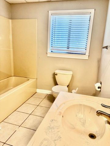 1919 W Brookhaven Circle, Dalton, GA 30721