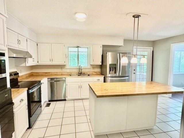 1919 W Brookhaven Circle, Dalton, GA 30721