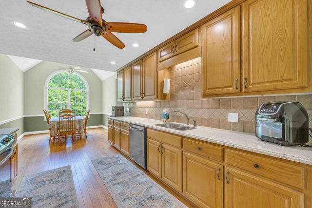 6200 Bent Tree Cove, Murrayville, GA 30564