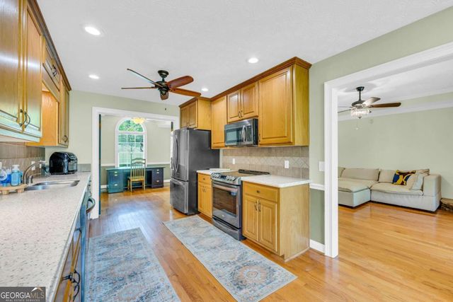 6200 Bent Tree Cove, Murrayville, GA 30564