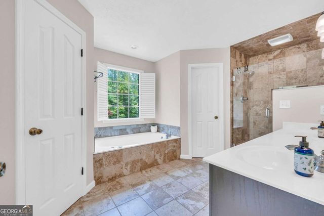 6200 Bent Tree Cove, Murrayville, GA 30564