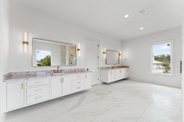 316 W 30th Street, Houston, TX 77018