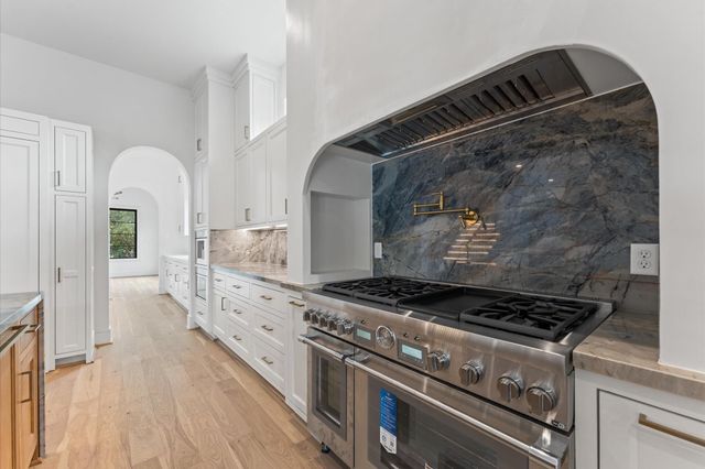 316 W 30th Street, Houston, TX 77018