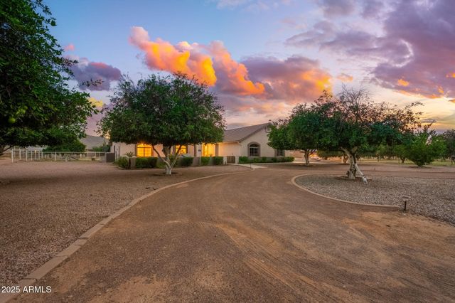 20505 E ORCHARD Lane, Queen Creek, AZ 85142