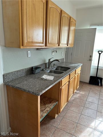 1439 E 31st Street, Cleveland, OH 44114