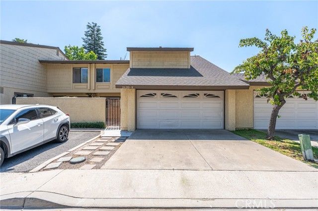 2620 Tustin Avenue F, Santa Ana, CA 92705