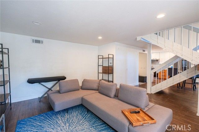 2620 Tustin Avenue F, Santa Ana, CA 92705