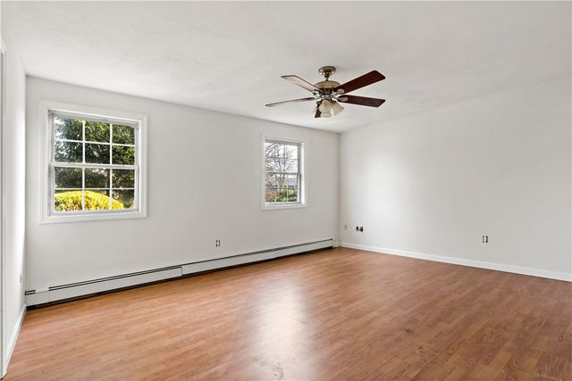 23 Gildas Lane, Portsmouth, RI 02871