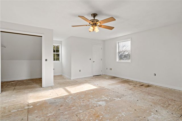 23 Gildas Lane, Portsmouth, RI 02871