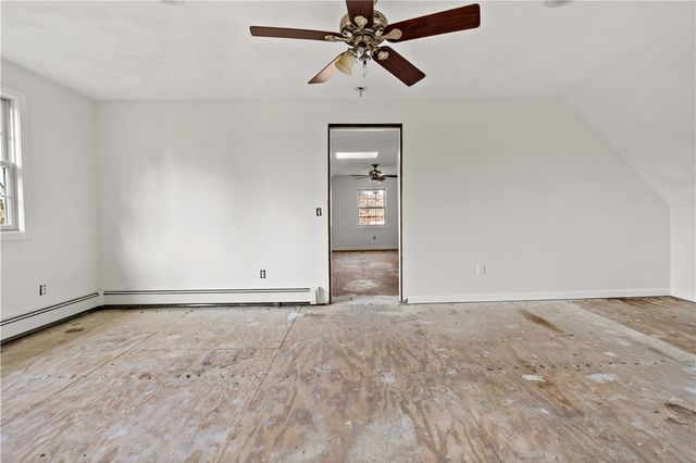 23 Gildas Lane, Portsmouth, RI 02871