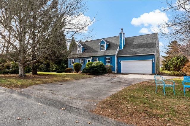 23 Gildas Lane, Portsmouth, RI 02871
