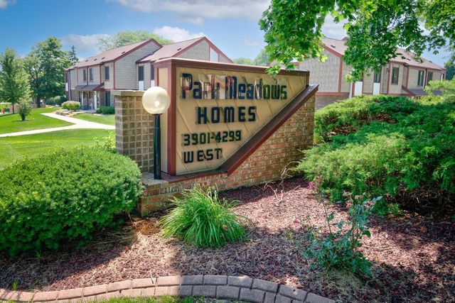 3947 W College AVENUE, Milwaukee, WI 53221