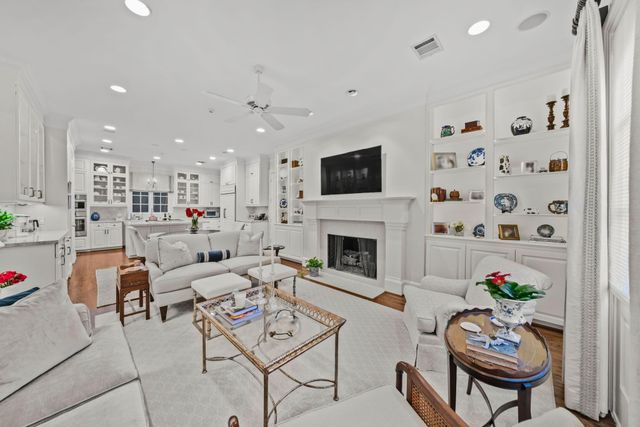 5012 Tangle Lane, Houston, TX 77056