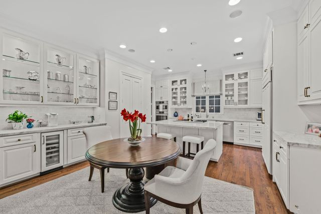 5012 Tangle Lane, Houston, TX 77056