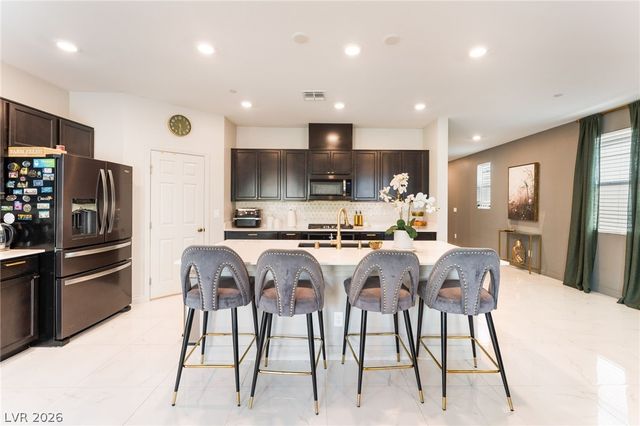 8448 VULTURO Avenue, Las Vegas, NV 89149
