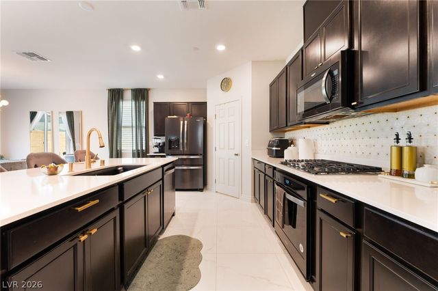 8448 VULTURO Avenue, Las Vegas, NV 89149