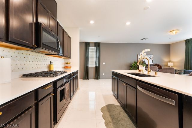 8448 VULTURO Avenue, Las Vegas, NV 89149