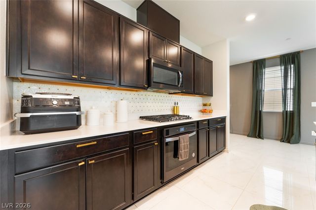 8448 VULTURO Avenue, Las Vegas, NV 89149
