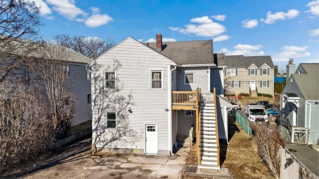 18 Richmond Place, Stamford, CT 06902