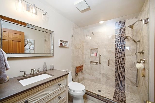 2001 Marina Dr 312, Quincy, MA 02171