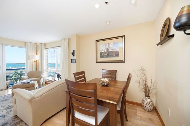 2001 Marina Dr 312, Quincy, MA 02171