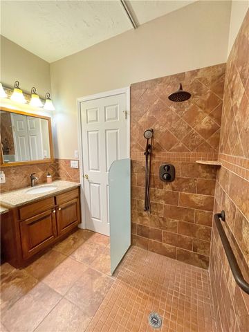 5117 West Lake Road, Fleming, NY 13021