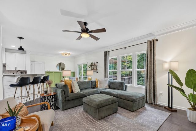147 S Farnleigh Drive, Chapel Hill, NC 27517