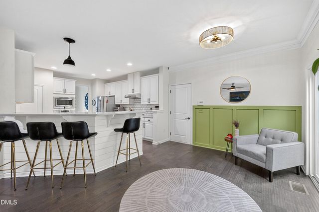 147 S Farnleigh Drive, Chapel Hill, NC 27517