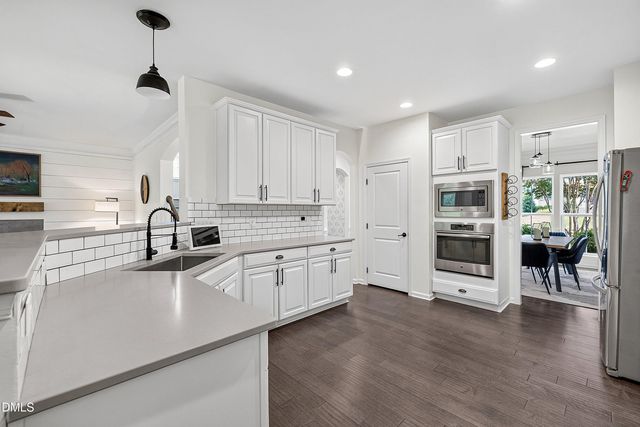 147 S Farnleigh Drive, Chapel Hill, NC 27517