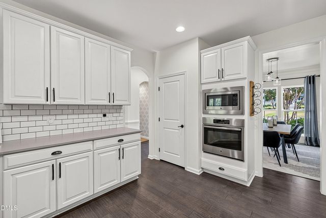 147 S Farnleigh Drive, Chapel Hill, NC 27517