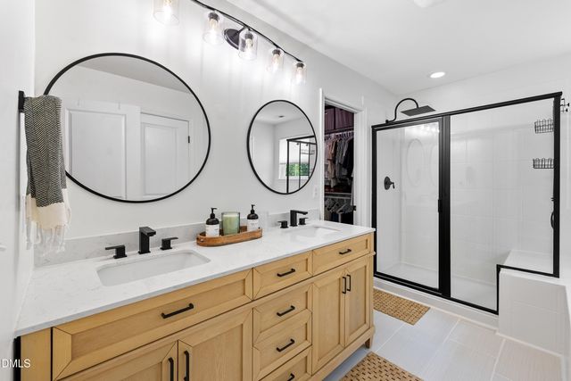 147 S Farnleigh Drive, Chapel Hill, NC 27517