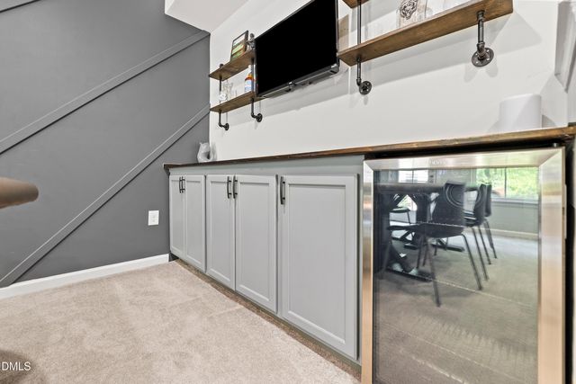 147 S Farnleigh Drive, Chapel Hill, NC 27517