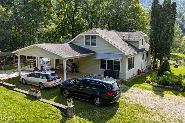 275 Heaton Creek Road, Roan Mountain, TN 37687