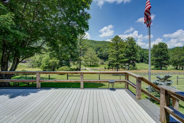 275 Heaton Creek Road, Roan Mountain, TN 37687