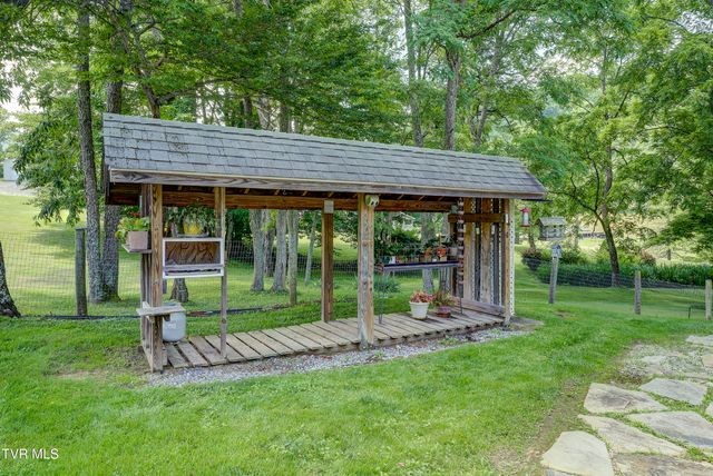 275 Heaton Creek Road, Roan Mountain, TN 37687